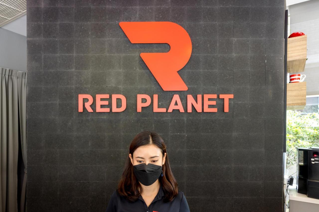 Red Planet Phuket Patong - Sha Extra Plus Exterior foto