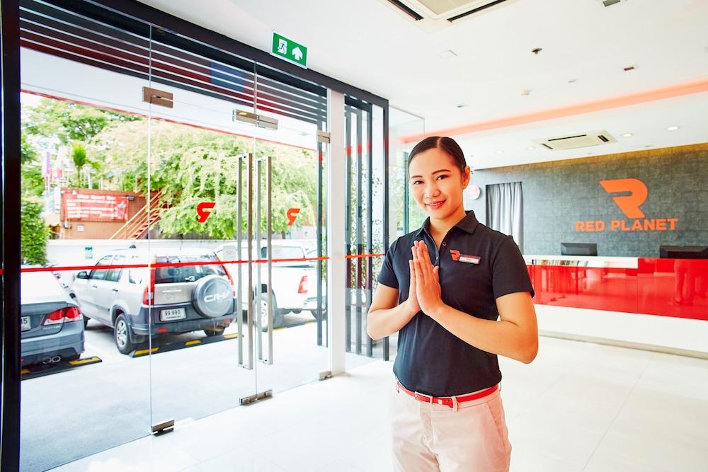 Red Planet Phuket Patong - Sha Extra Plus Exterior foto