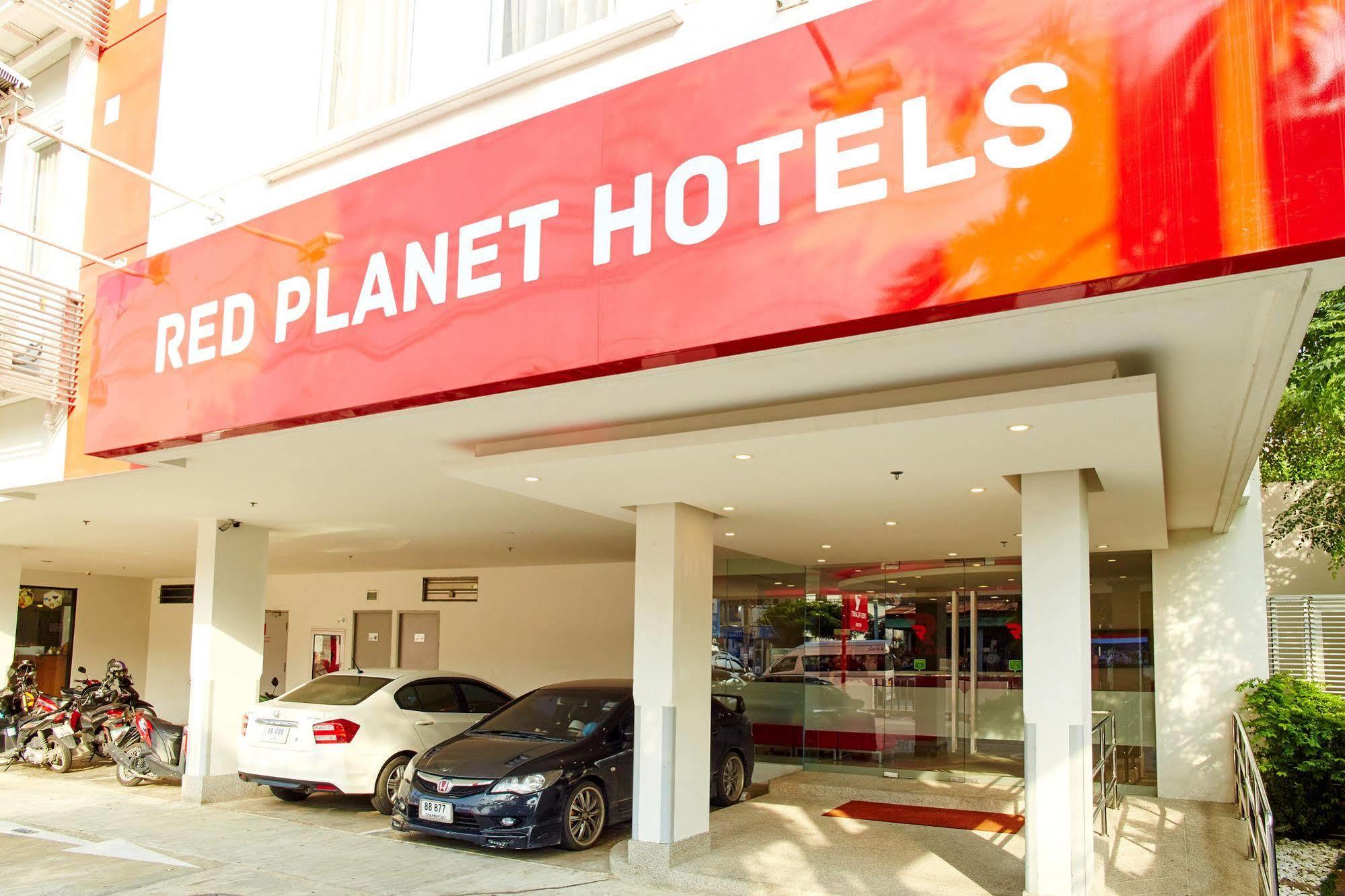 Red Planet Phuket Patong - Sha Extra Plus Exterior foto